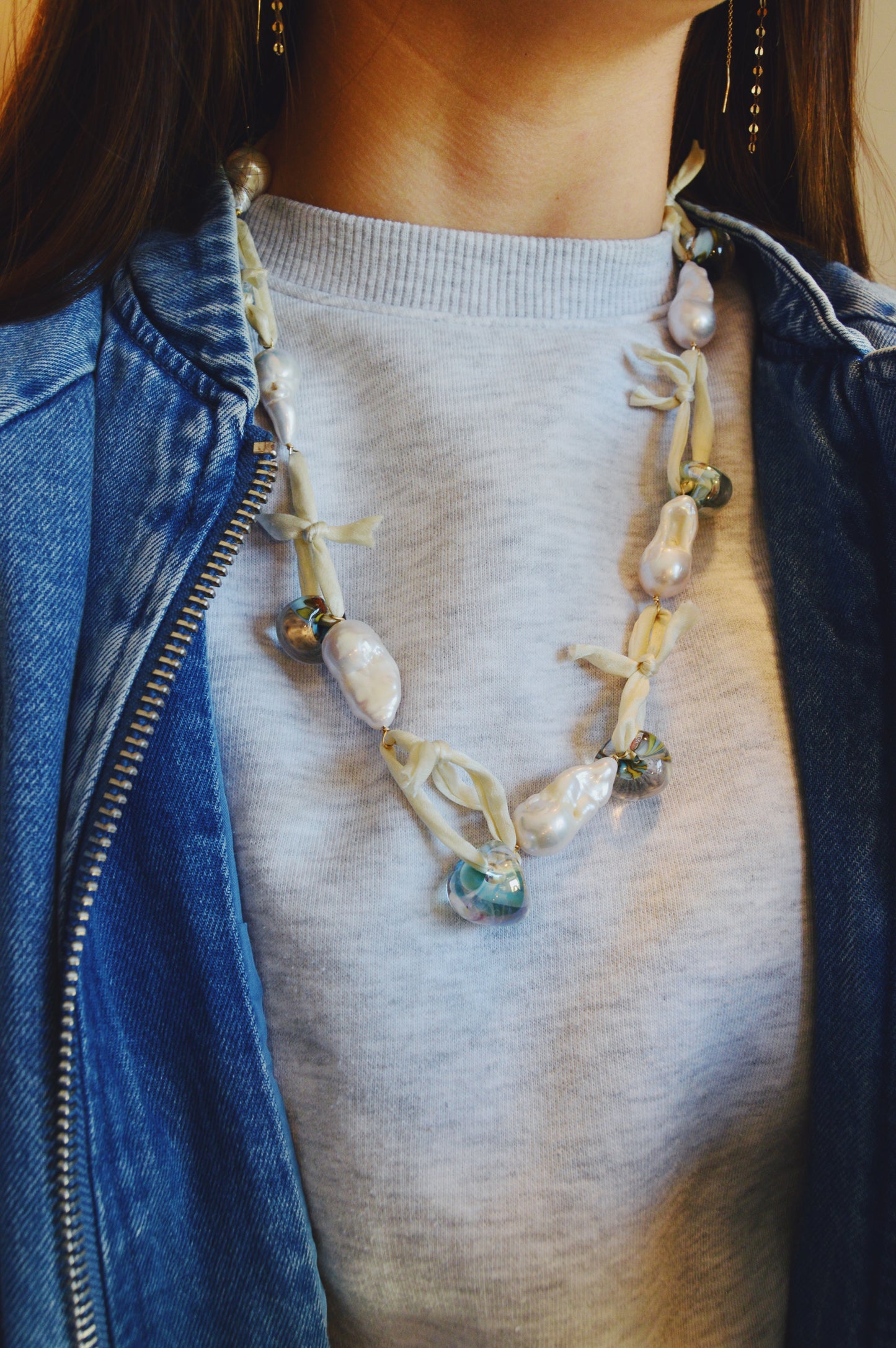 Grand Bubble Silk and Pearl Layer