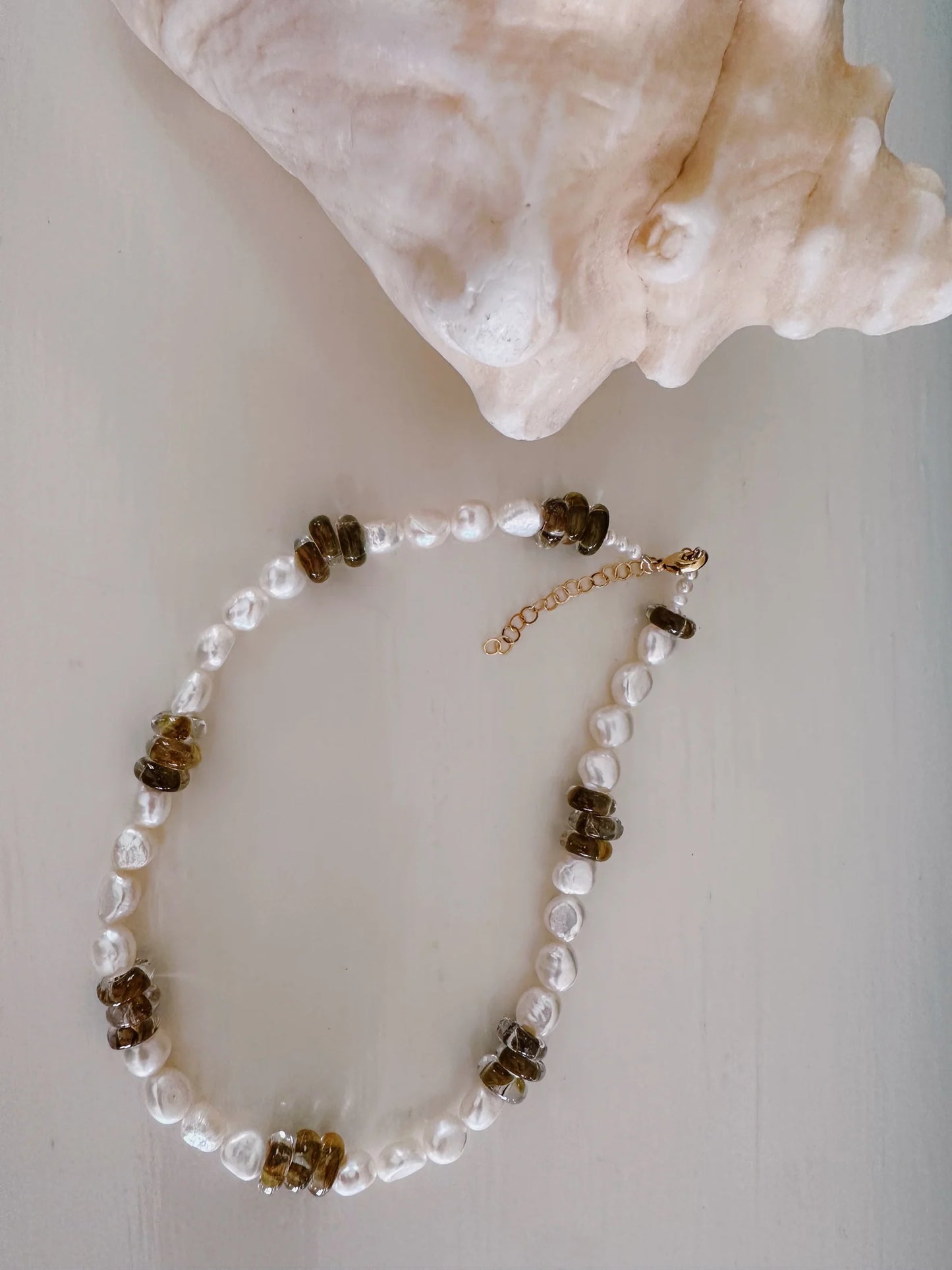 Glass Donut and Pearl Layer