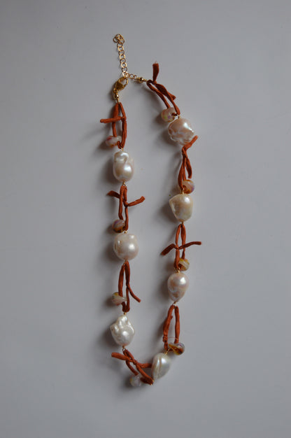Silk and Pearl Layer - Coconut Puka