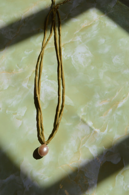 Single Pearl Silk Layer