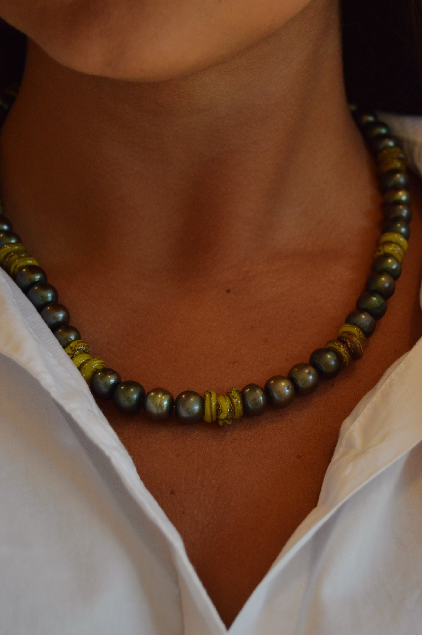 Pearl and Glass Necklace-Olive