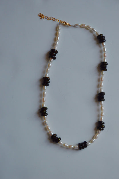 Pearly Donut Layer- Black Sparkle