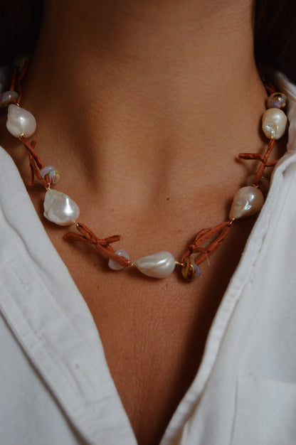 Silk and Pearl Layer - Coconut Puka