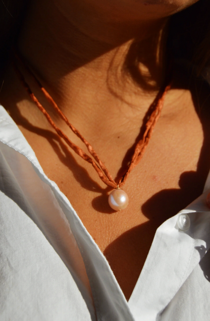 Single Pearl Silk Layer