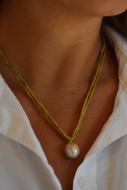 Single Pearl Silk Layer